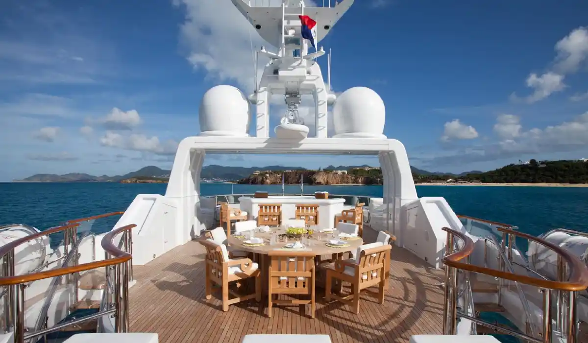 Oceanco - Friendship - Best Yacht Rentals - Best Preowned Yachts - Exclusive Concierge Club.webp